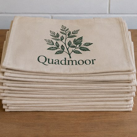 Customized canvas bags for universities, conferences and events